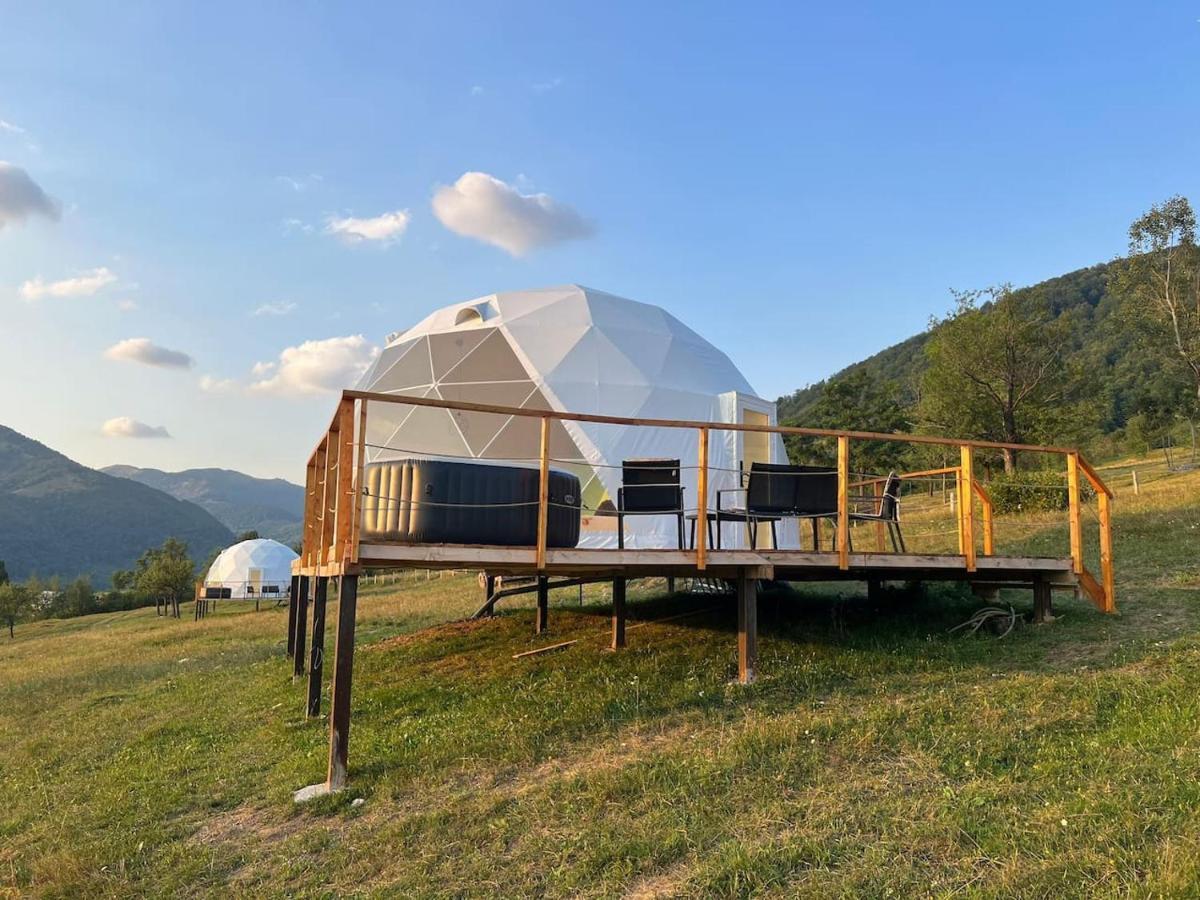 Hotel Tranquil Dome - Manta'S Retreat Glamping Cornereva Exterior foto