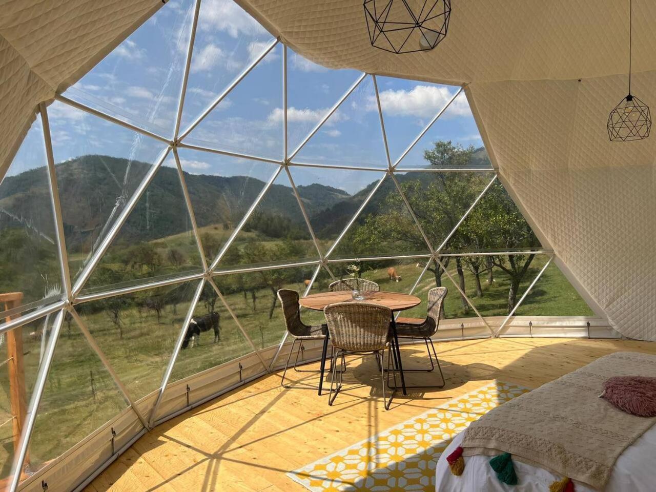 Hotel Tranquil Dome - Manta'S Retreat Glamping Cornereva Exterior foto